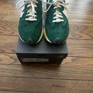New Balance Women’s Forest Green Sneakers